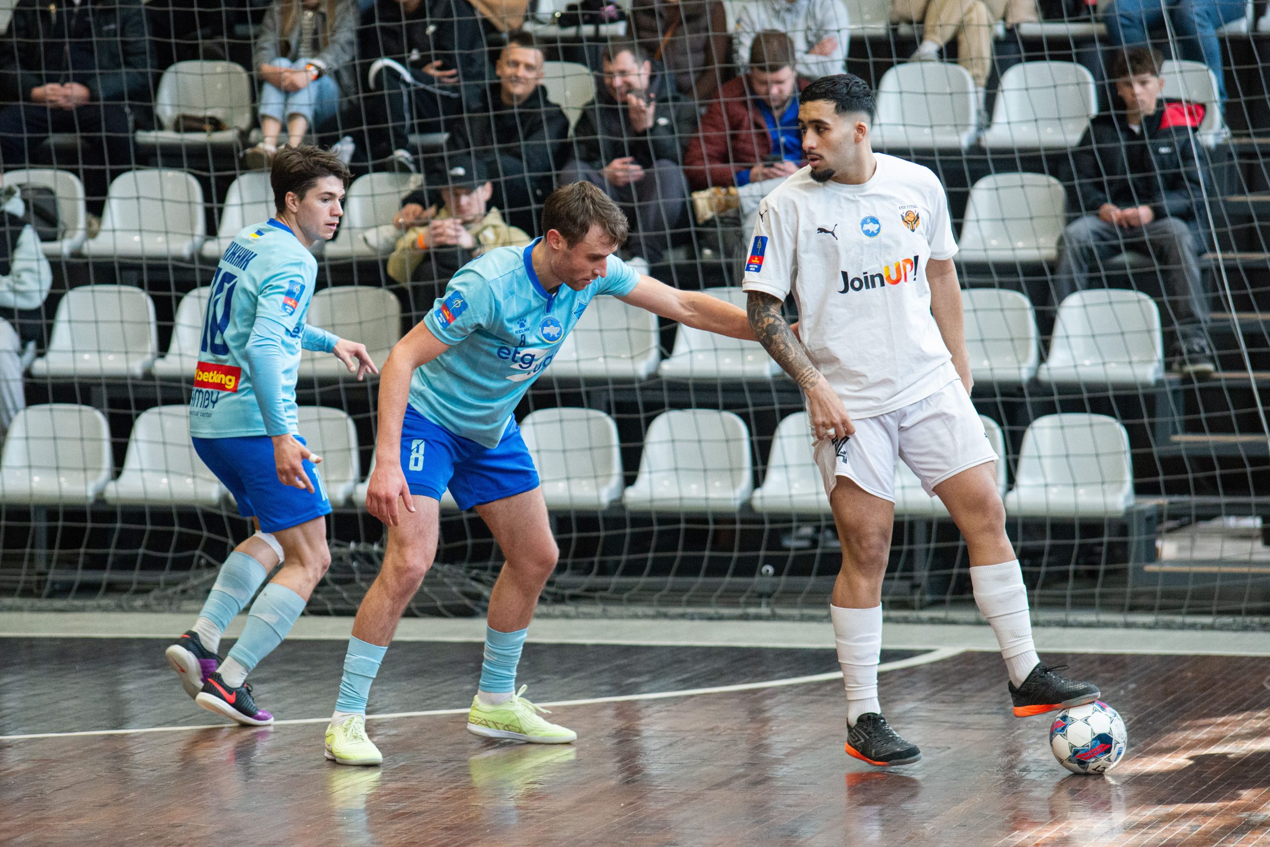 SkyUp Futsal і «Суха Балка» обмінялися перемогами в 1/4 фіналу плей-офф